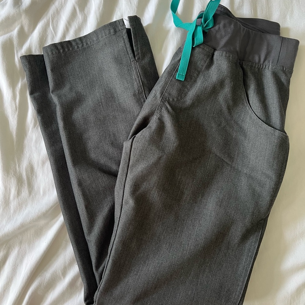 Figs Cargo Scrub Pant